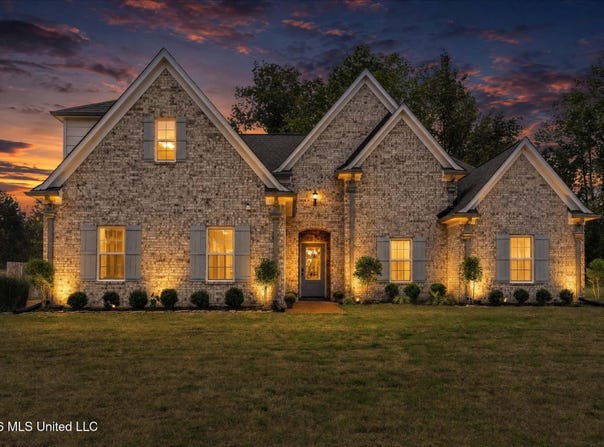 963 Buttermilk Drive, Nesbit, MS 38651