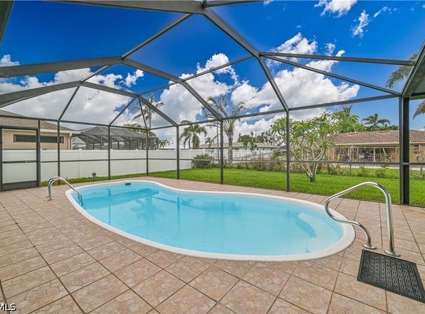 634 SE 32nd Street, Cape Coral, FL 33904