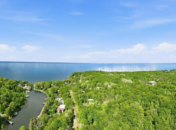 Holiday Harbor Drive, Garrison, MN 56450