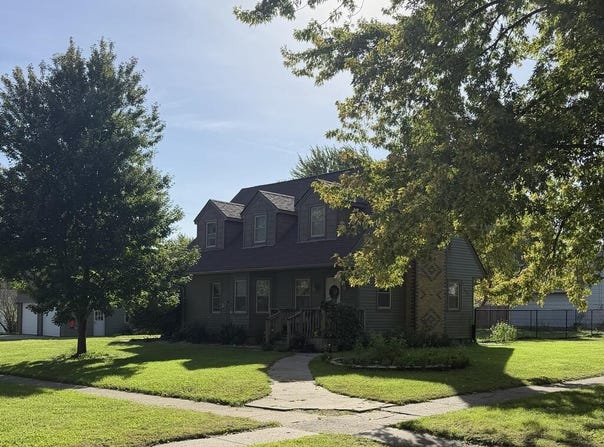 705 Richmond St, Rockwell City, IA 50579