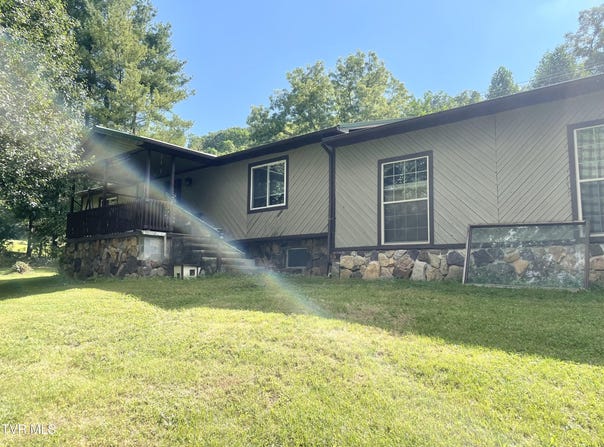 3113 Willis Road, Big Stone Gap, VA 24219