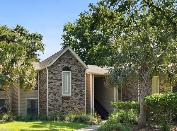 1866 Montclair Drive, Mount Pleasant, SC 29464