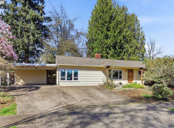 1090 CORYDON St, Eugene, OR 97401