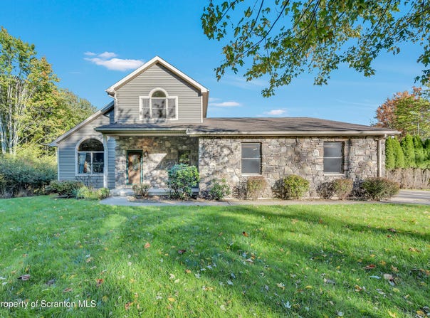 117 Hilltop Road, Waverly, PA 18471