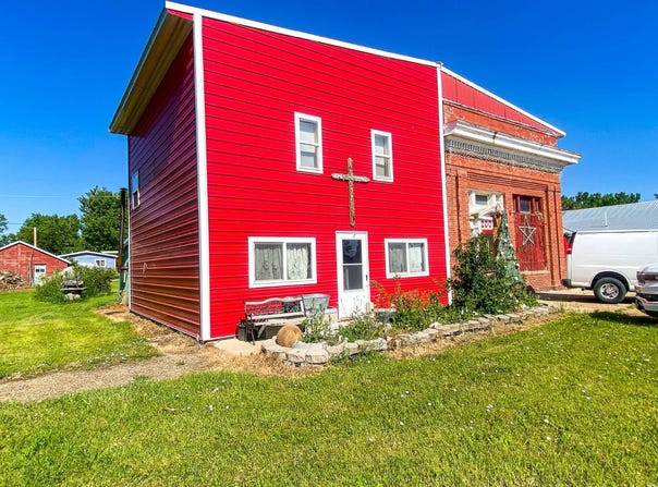 210 Main St, Roy, MT 59471