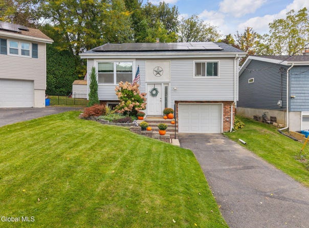 54 Eliot Avenue, Albany, NY 12203
