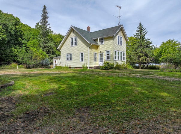 7611 County Road 73 NE, Nelson, MN 56355