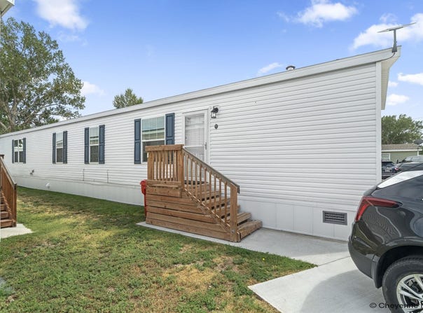 300 E PROSSER RD, Cheyenne, WY 82007-3132