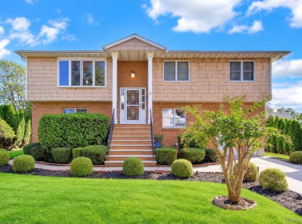 2 Old Broadway, New Hyde Park, NY 11040
