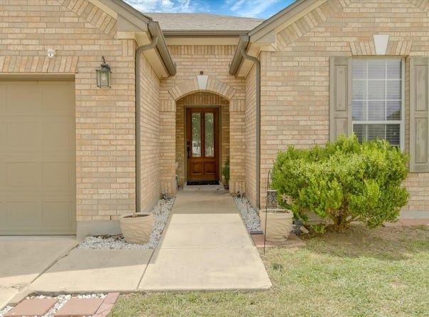 460 Waterleaf Blvd, Kyle, TX 78640