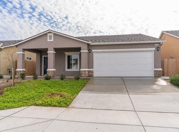 1212 E Orange Street, Avenal, CA 93204