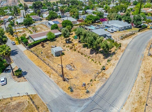 5 Mesa Drive, Lake Elsinore, CA 92530