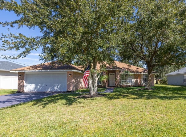 71 RANDOLPH Drive, PALM COAST, FL 32164