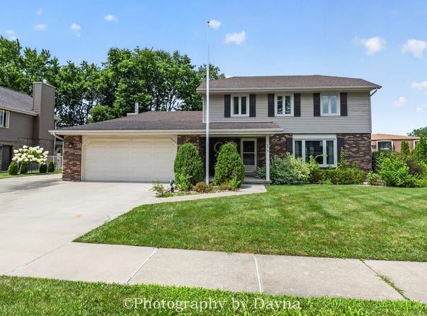 379 Fox Trail Drive, Bourbonnais, IL 60914