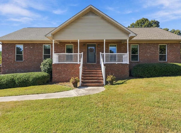 6667 POST OAK DRIVE, HUEYTOWN, AL 35023