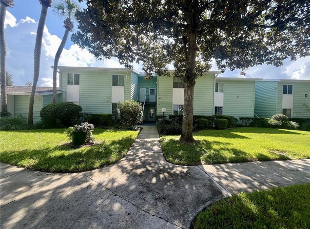 568 MIDWAY Drive, OCALA, FL 34472