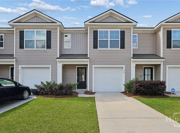 172 Coneflower Road, Bloomingdale, GA 31302