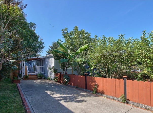 20140 NE SANDY Blvd, Fairview, OR 97024