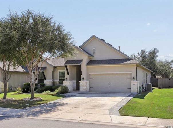 920 Carriage Loop, New Braunfels, TX 78132