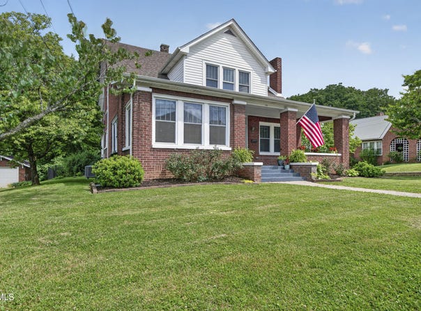 415 E Main Street, Marion, VA 24354