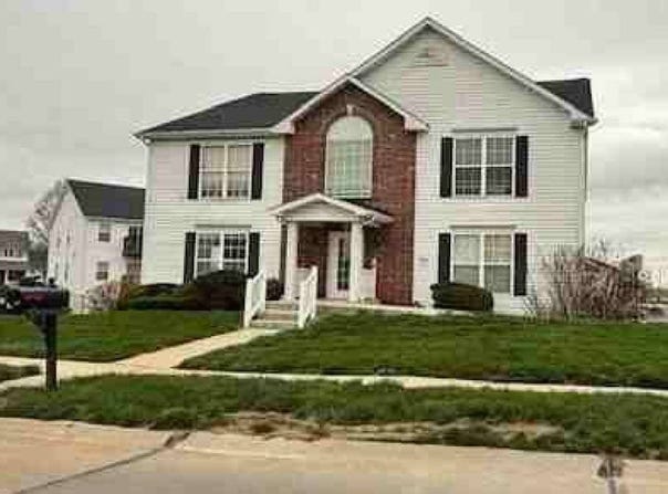 17 Homefield Gardens Dr, O Fallon, MO 63366