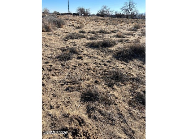 7670 Springfield Road, Silver Springs, NV 89429