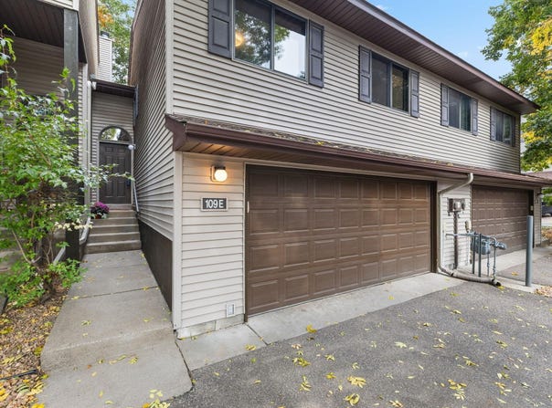 109 South Drive, Circle Pines, MN 55014