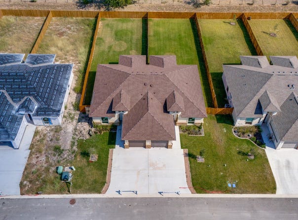 345 NAVARRO WAY, Seguin, TX 78155