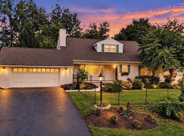 1817 CHEROKEE RD, WAYNESBORO, VA 22980
