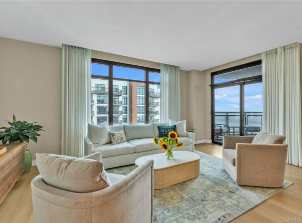 100 Boardwalk, Long Beach, NY 11561