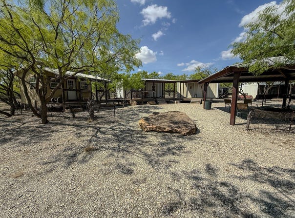 1124 County Road 322, Voss, TX 76888