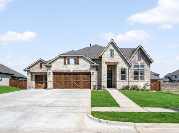2402 Avalon Drive, Mansfield, TX 76084