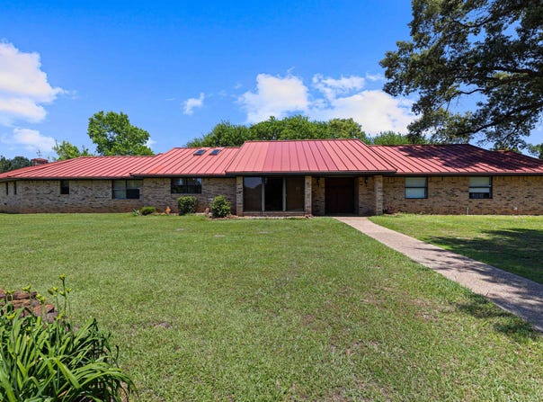 621 Munden Dance Hall Rd., Marshall, TX 75672