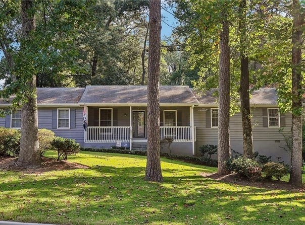 3256 Village Glen Trail, Snellville, GA 30039