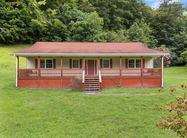 617 Big Willard Road, Busy, KY 41723