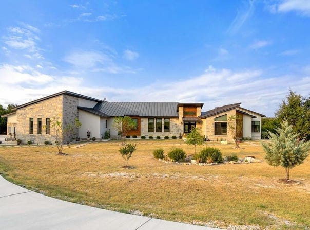 1306 Lipan Apache Run, Blanco, TX 78606