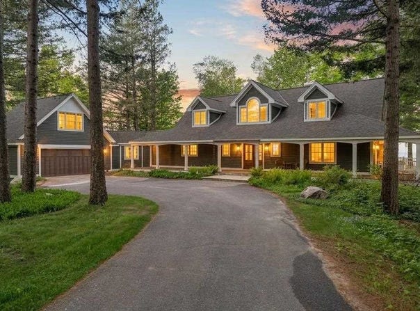 1248 AUTUMN, PETOSKEY, MI 49770