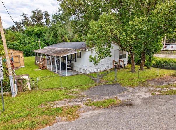 1501 PASADENA Drive, SEFFNER, FL 33584