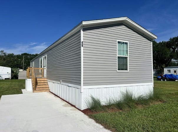 49 Tower Manor Dr, Auburndale, FL 33823