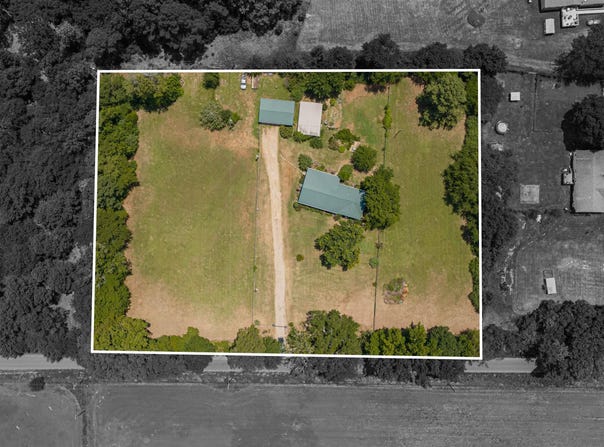1942 Crabapple, Big Sandy, TX 75755
