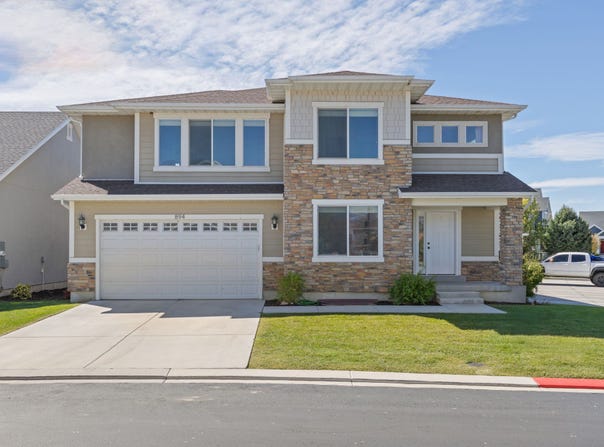 894 S 2100 W, Orem, UT 84058
