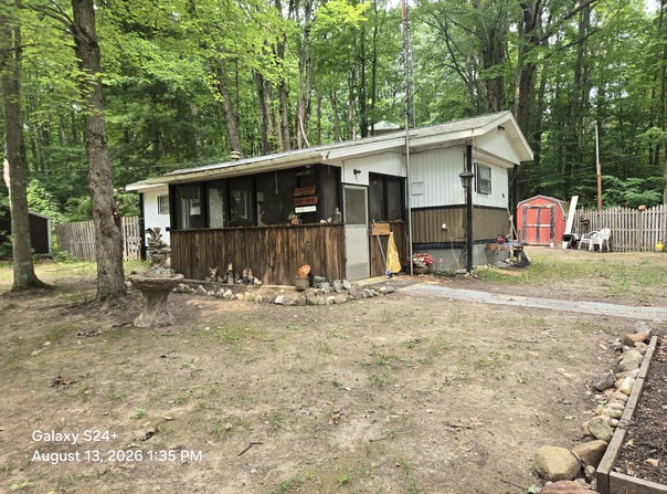 6384 E Ridge Avenue, Fountain, MI 49410