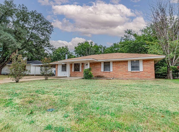 1409 Crestview Drive, Kaufman, TX 75142