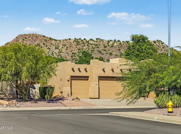 9526 E GREENWAY Street, Mesa, AZ 85207