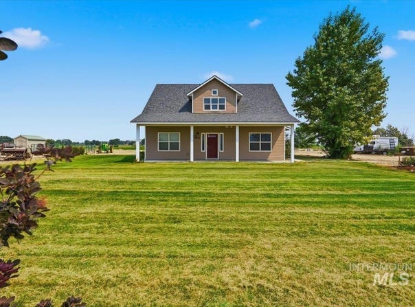 1932 Miller Rd, Adrian, OR 97901