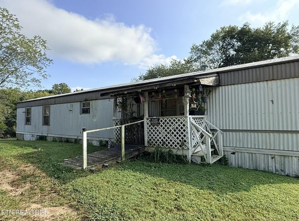 569 Carr Wynn Rd, LaFollette, TN 37766