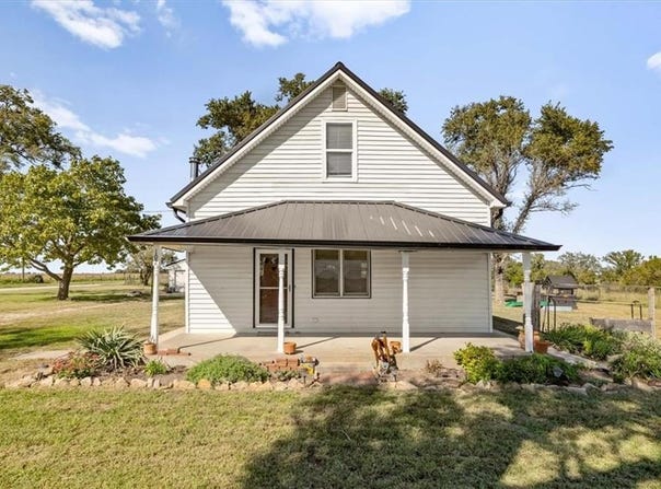 102 N 1st Road, Overbrook, KS 66524