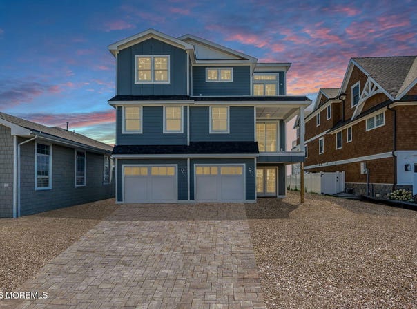155 Pershing Boulevard, Lavallette, NJ 08735