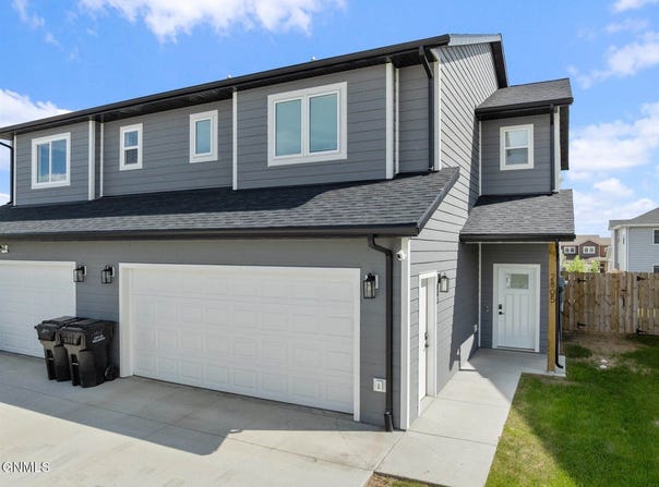 2805 29th Street West, Williston, ND 58801