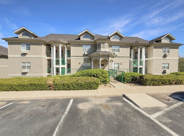 815 Holiday Ridge 1-9, Branson, MO 65616
